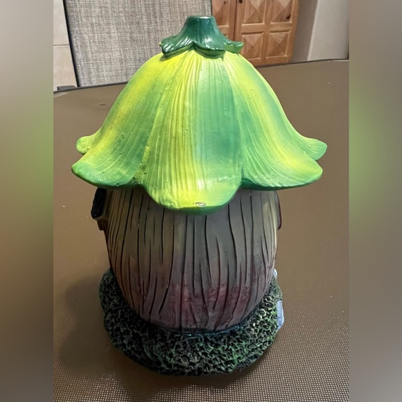 Spring Mini Garden House - Picture 3 of 4